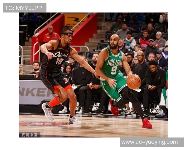 快船半场落后绿军8分小卡表现平平科林斯和怀特联手发力助球队争胜 快船半场落后绿军8分小卡表现平平科林斯和怀特联手发力助球队争胜