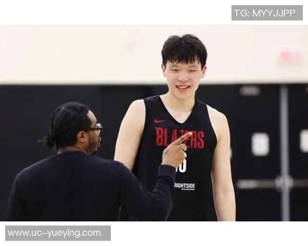 杨瀚森在比赛中拼尽全力却无得分表现正负值依然正面引发热议